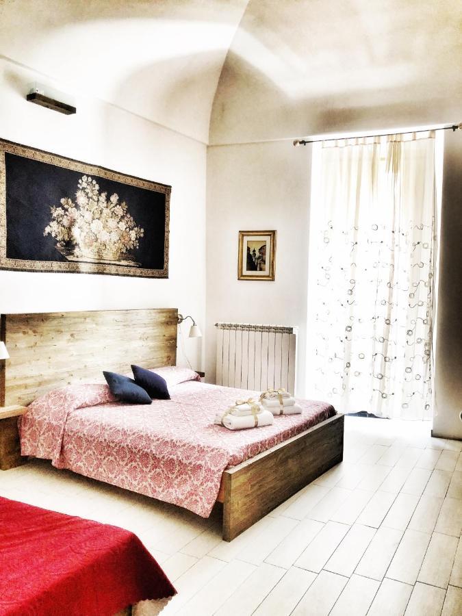 Palazzo Salia Bed and Breakfast Lecce Buitenkant foto