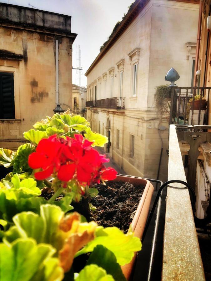 Palazzo Salia Bed and Breakfast Lecce Buitenkant foto