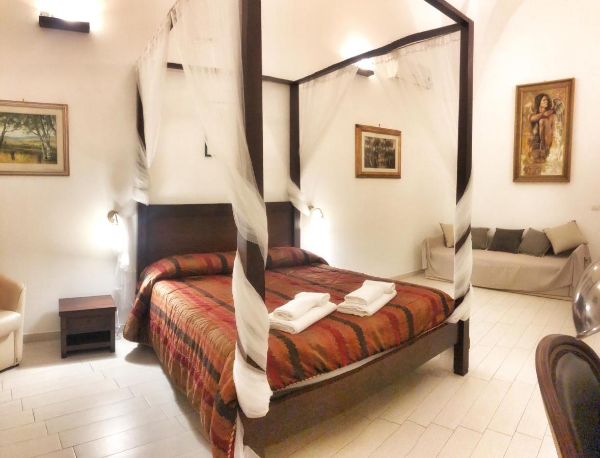 Palazzo Salia Bed and Breakfast Lecce Buitenkant foto