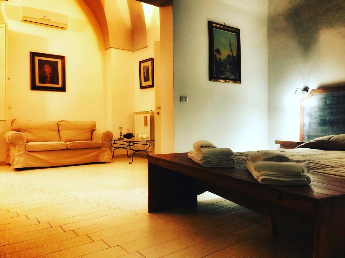 Palazzo Salia Bed and Breakfast Lecce Buitenkant foto